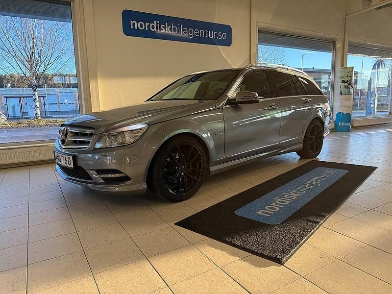 Silver Begagnad 2010 Mercedes C220 Avantgarde Kombi | 119 900 kr (Lite dyr) - Bild 1/4
