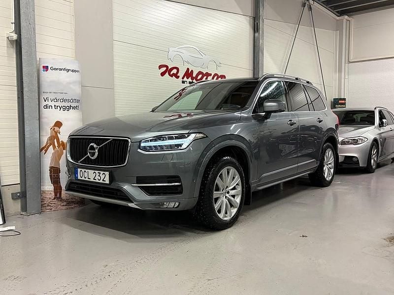 Begagnad Volvo XC90 Momentum 235 HK (172 kW) 2016 Grå SUV