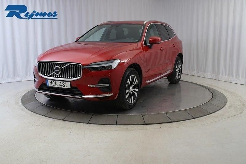 Röd Begagnad 2024 Volvo XC60 Core SUV | 509 900 kr (Marknadspris) - Bild 1/4