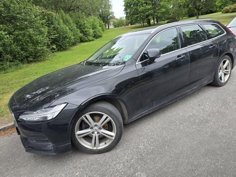 Svart Begagnad 2020 Volvo V90 Kombi | 99 000 kr - Bild 1/1