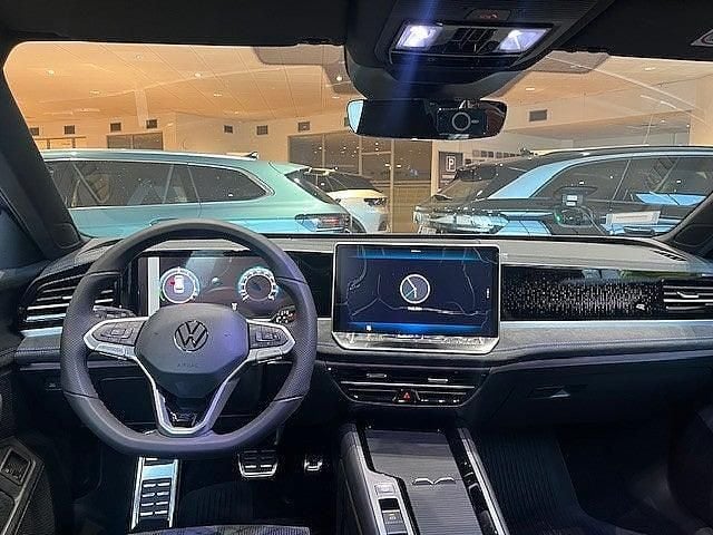 Ny VW Passat R-line 272 HK (200 kW) 2025 Mörkgrå Kombi