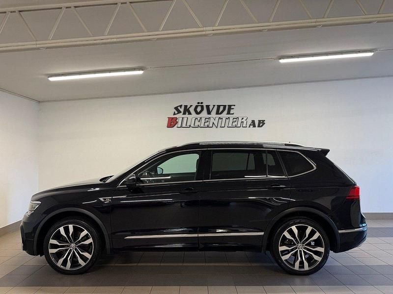 Svart Begagnad 2018 VW Tiguan Allspace GTS SUV | 257 500 kr (Marknadspris) - Bild 1/4