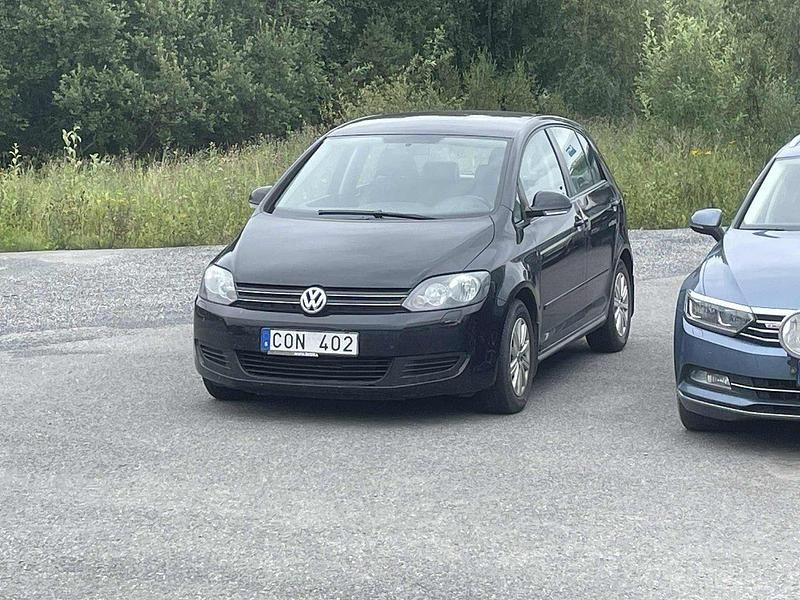 Svart Begagnad 2010 VW Golf Plus Cross Minibuss | 66 000 kr (Marknadspris) - Bild 1/4