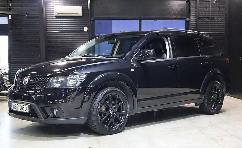 Begagnad Fiat Freemont Sport 170 HK (125 kW) 2015 Svart SUV