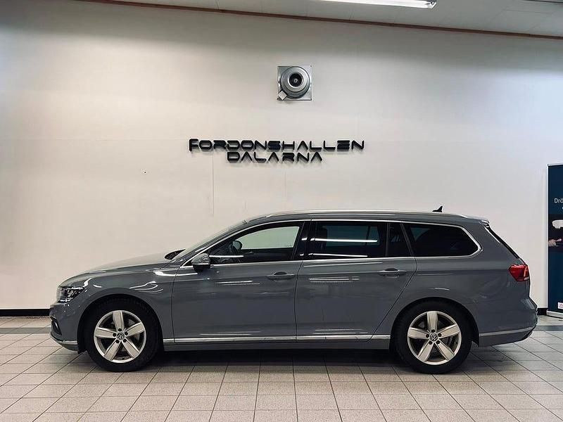 Begagnad VW Passat GT 200 HK (147 kW) 2022 Grå Kombi