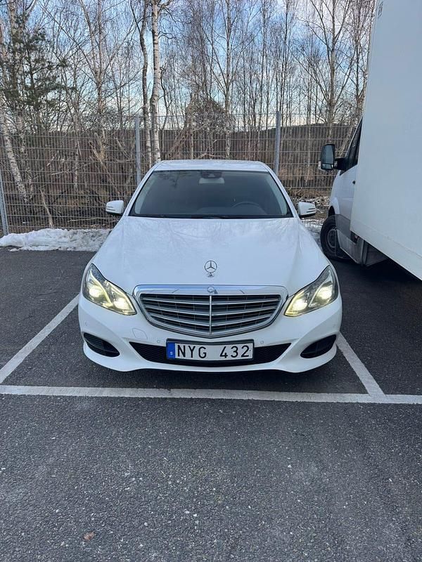 Begagnad 2014 Mercedes E220 | 150 000 kr (Marknadspris) - Bild 1/4