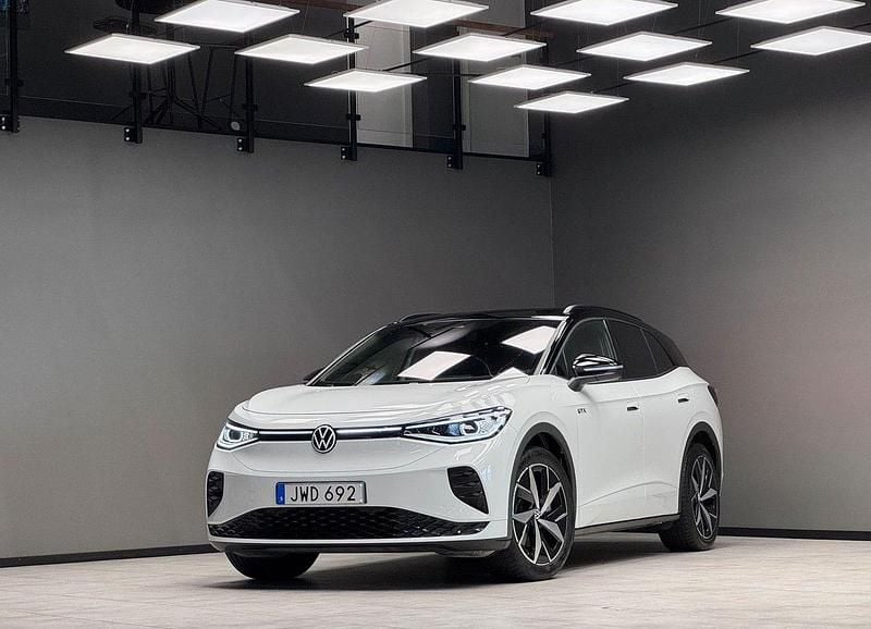 Vit Begagnad 2023 VW ID.4 GTX SUV | 379 900 kr (Superpris) - Bild 1/3
