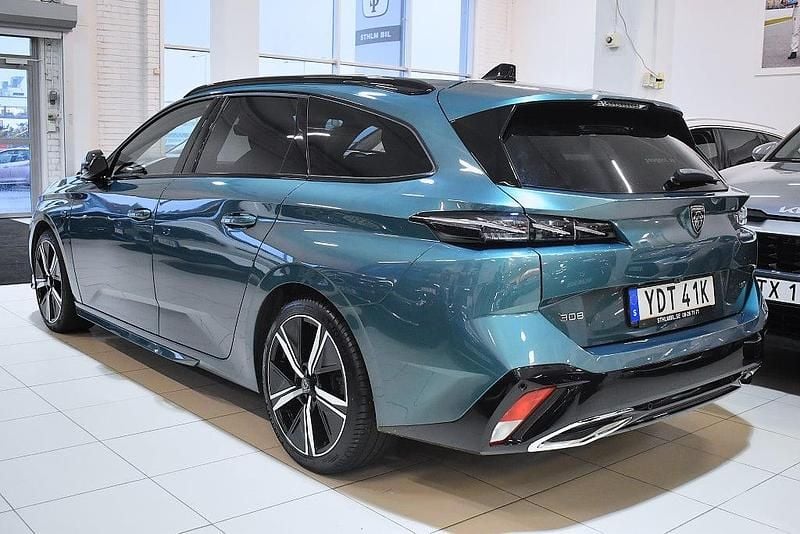 Begagnad Peugeot 308 SW GT 131 HK (96 kW) 2022 Blå (blå avatar metallic) Kombi