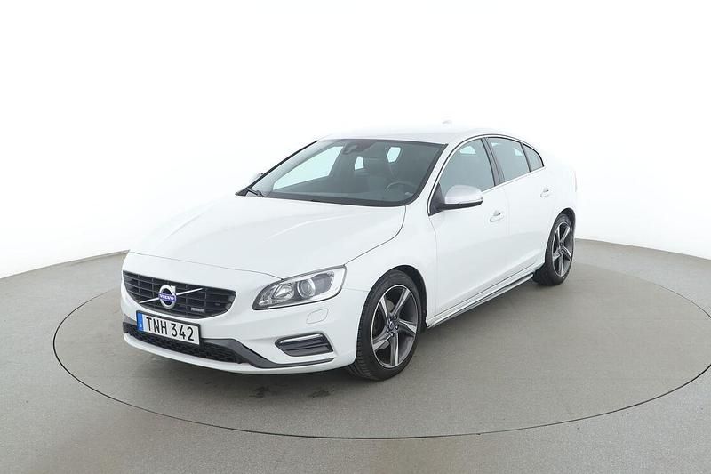 Vit Begagnad 2014 Volvo S60 R-Design Momentum Sedan | 157 000 kr (Lite dyr) - Bild 1/3