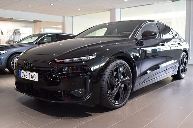 Mytsvart metallic Begagnad 2025 Audi e-tron Sportback S-Line SUV | 799 000 kr (Marknadspris) - Bild 1/4