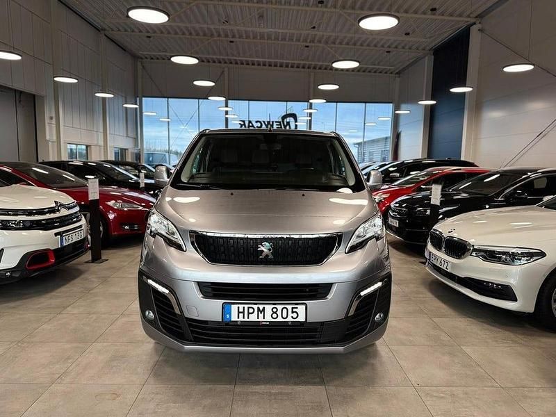 Begagnad Peugeot e-Expert Long Range 100 kW (136 HK) 2021 Grå Van