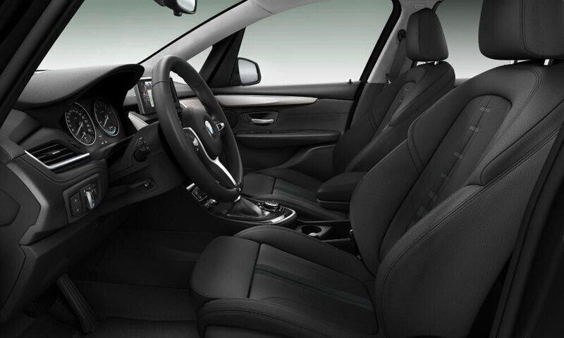 Begagnad BMW 225 Active Tourer Sport Line 136 HK (100 kW) 2016 Okänd Minibuss