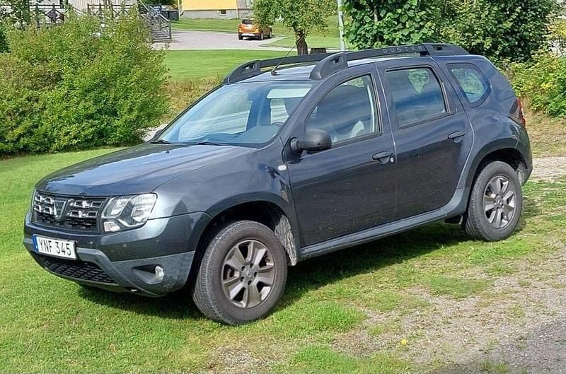 Grå Begagnad 2017 Dacia Duster SUV | 95 000 kr (Superpris) - Bild 1/1