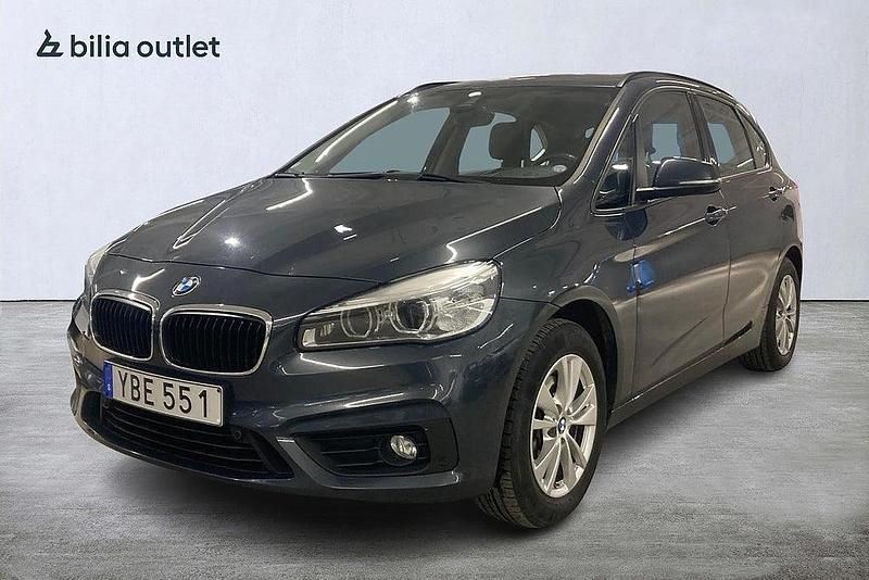 Grå Begagnad 2015 BMW 218 Active Tourer Advantage Minibuss | 154 900 kr (Dyr) - Bild 1/4