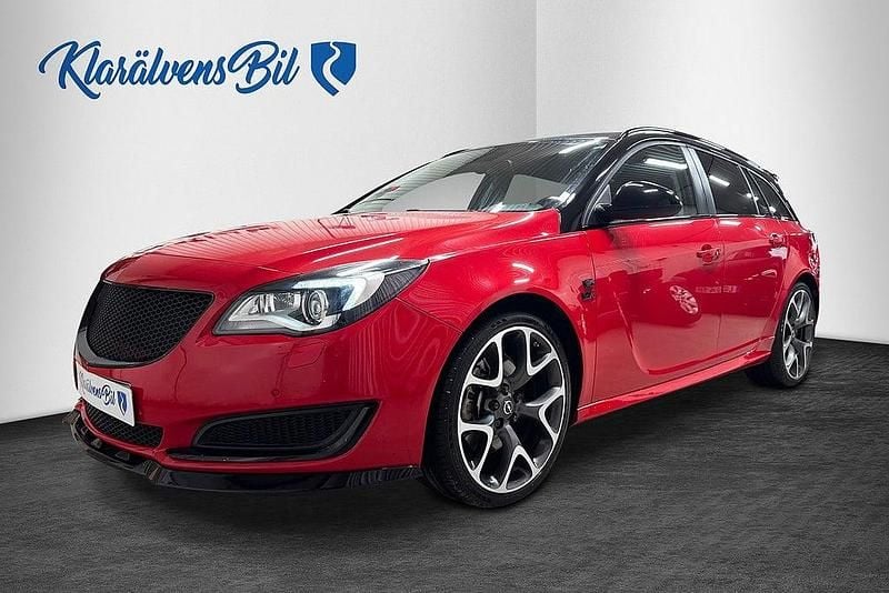 Röd Begagnad 2014 Opel Insignia Kombi | 149 900 kr (Lite dyr) - Bild 1/4