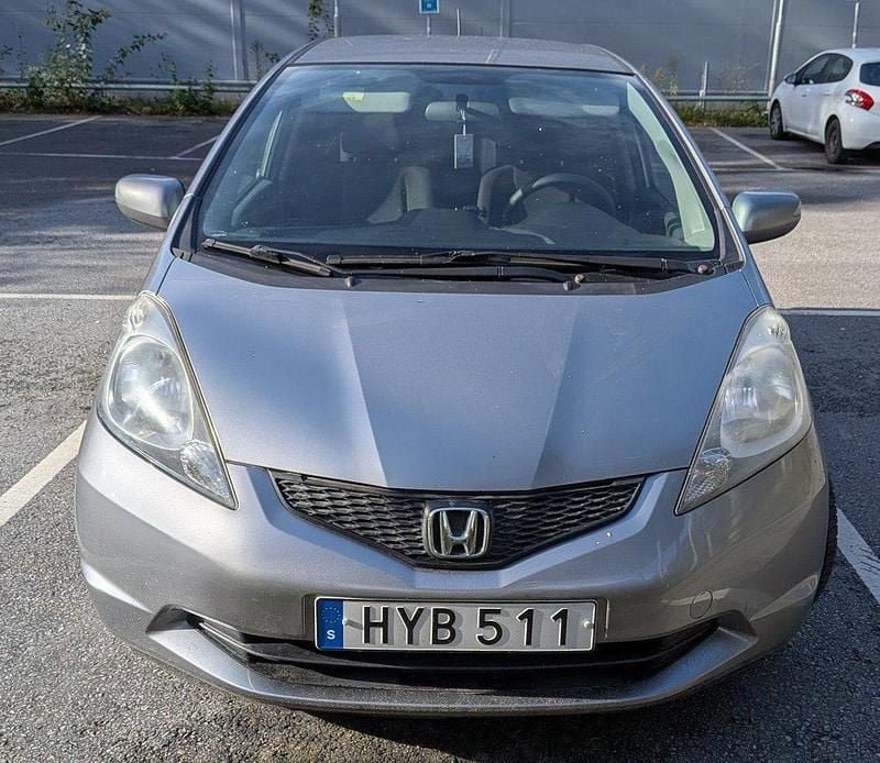 Silver Begagnad 2009 Honda Jazz Halvkombi | 34 000 kr - Bild 1/4