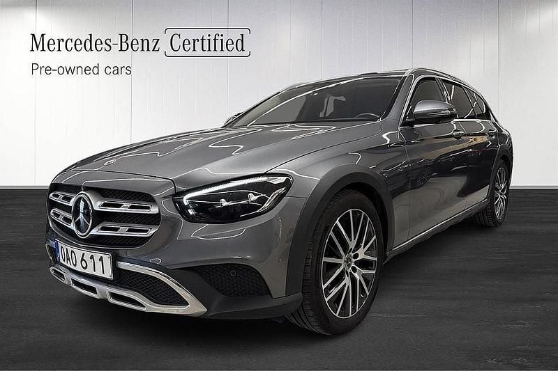 Grå Begagnad 2022 Mercedes E220 All-Terrain Premium Kombi | 479 000 kr - Bild 1/4