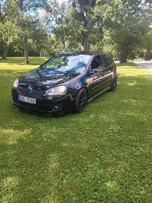 Svart Begagnad 2007 VW Golf V Edition Halvkombi | 130 000 kr - Bild 1/4
