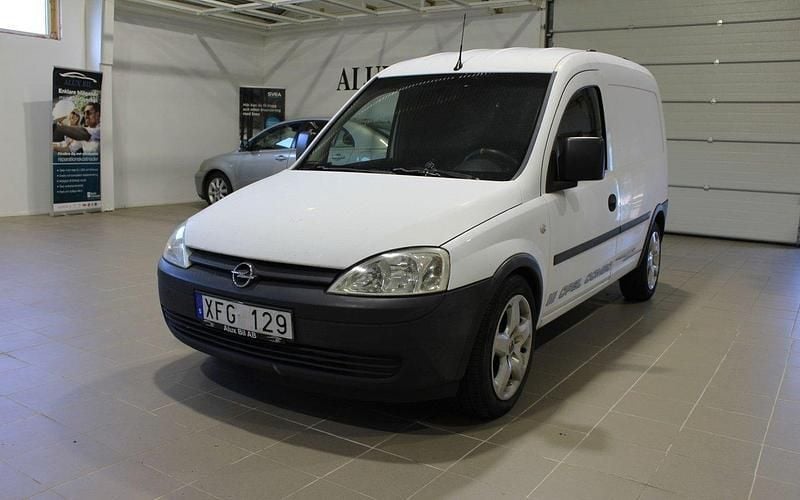 Vit Begagnad 2006 Opel Combo Minibuss | 14 900 kr (Bra pris) - Bild 1/4
