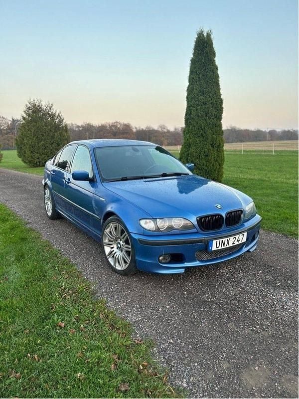 Begagnad 2004 BMW 320 M Sport Sedan | 50 000 kr (Marknadspris) - Bild 1/4