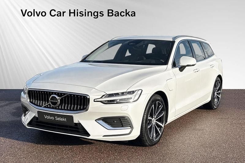 Vit Begagnad 2024 Volvo V60 Kombi | 427 900 kr (Marknadspris) - Bild 1/2