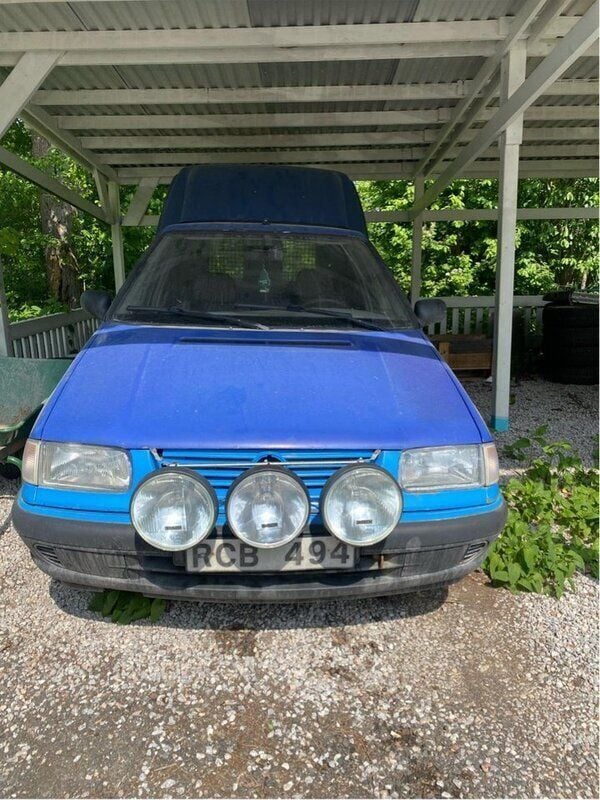 Blå Begagnad 2000 VW Caddy Minibuss | 10 000 kr - Bild 1/3