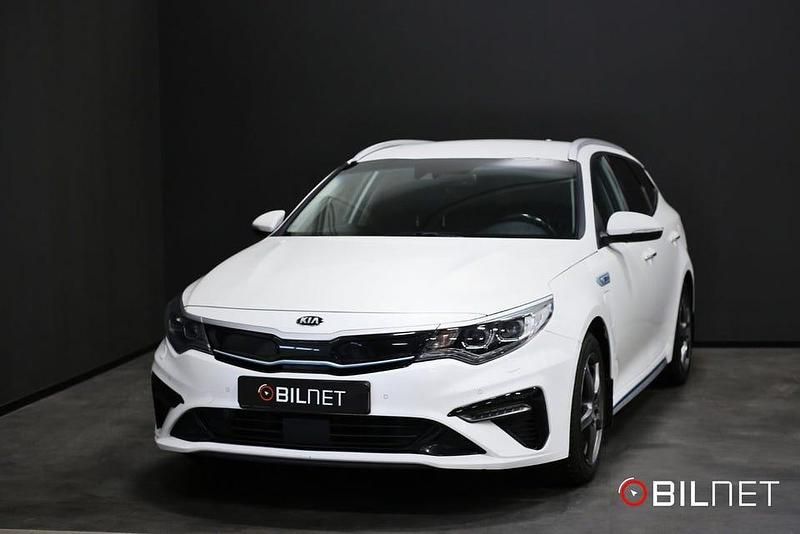 Begagnad Kia Optima Advance 205 HK (150 kW) 2019 Vit Kombi