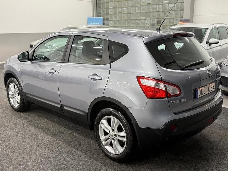 Begagnad Nissan Qashqai 114 HK (83 kW) 2010 Grå SUV