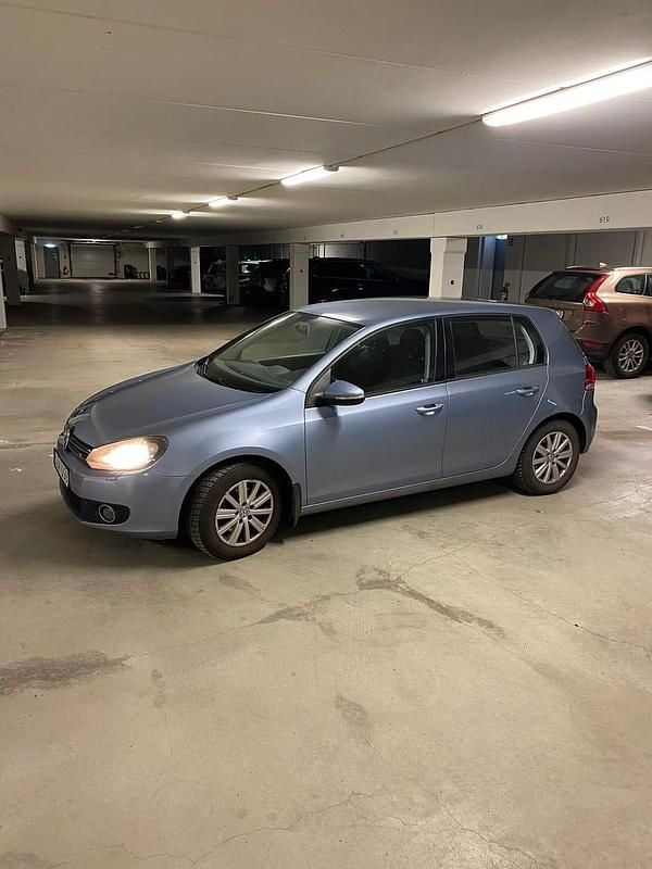 Begagnad 2009 VW Golf VI Halvkombi | 38 000 kr (Bra pris) - Bild 1/4