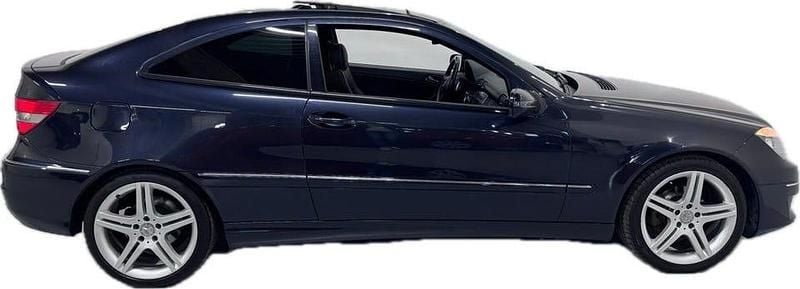 Begagnad Mercedes CLC180 143 HK (105 kW) 2009 Halvkombi