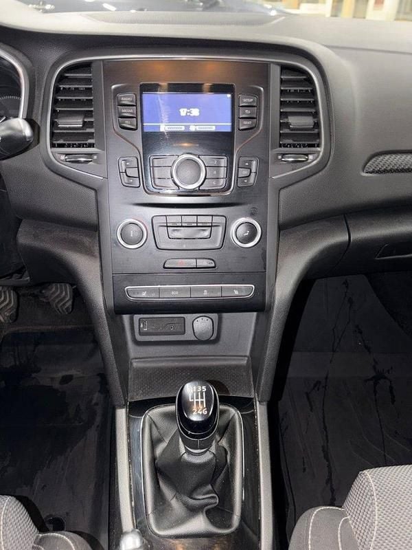 Begagnad Renault Mégane III 101 HK (74 kW) 2016 Svart