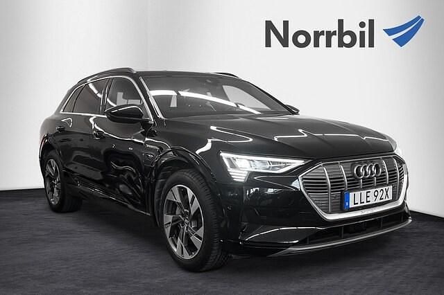 Svart Begagnad 2019 Audi e-tron Advanced Plus SUV | 349 000 kr (Superpris) - Bild 1/4