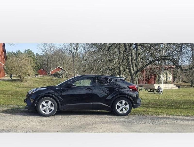 Begagnad 2019 Toyota C-HR Edition SUV | 198 000 kr (Bra pris) - Bild 1/1