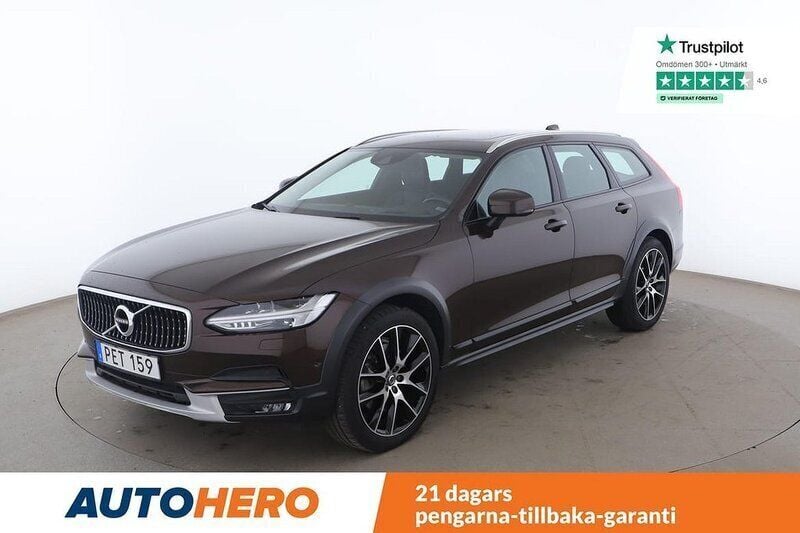 Mörkbrun Begagnad 2017 Volvo V90 CC Inscription Kombi | 326 000 kr (Bra pris) - Bild 1/4