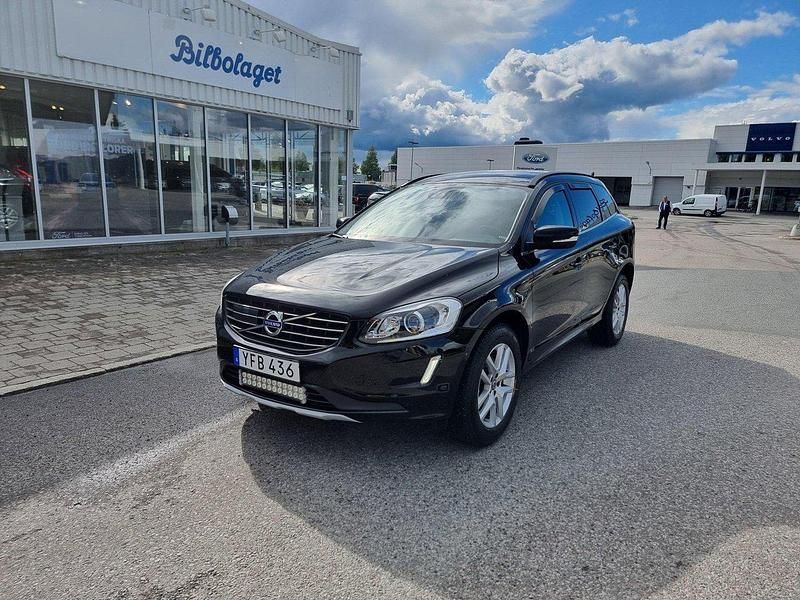 Svart Begagnad 2017 Volvo XC60 Momentum SUV | 190 000 kr (Dyr) - Bild 1/4