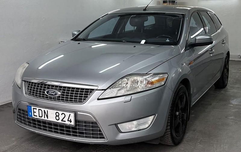 Grå Begagnad 2007 Ford Mondeo Titanium Kombi | 39 900 kr (Marknadspris) - Bild 1/4