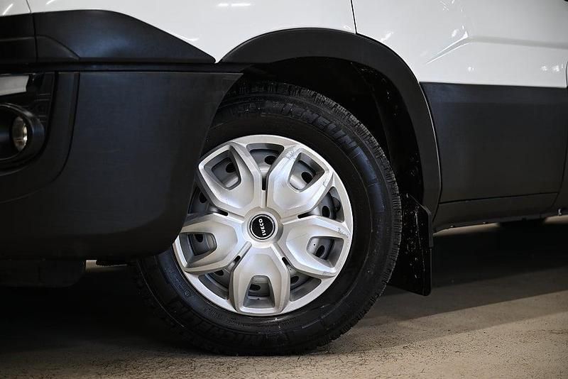 Begagnad Iveco Daily 136 HK (100 kW) 2017 Vit Van