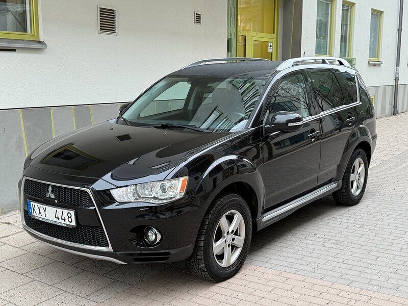 Svart Begagnad 2010 Mitsubishi Outlander SUV | 89 900 kr (Marknadspris) - Bild 1/4