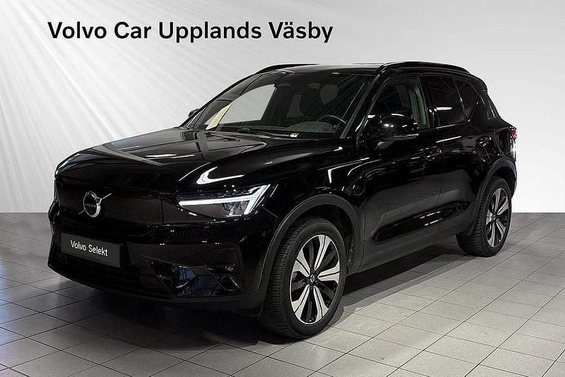 Svart Begagnad 2022 Volvo XC40 Ultimate SUV | 394 900 kr - Bild 1/3