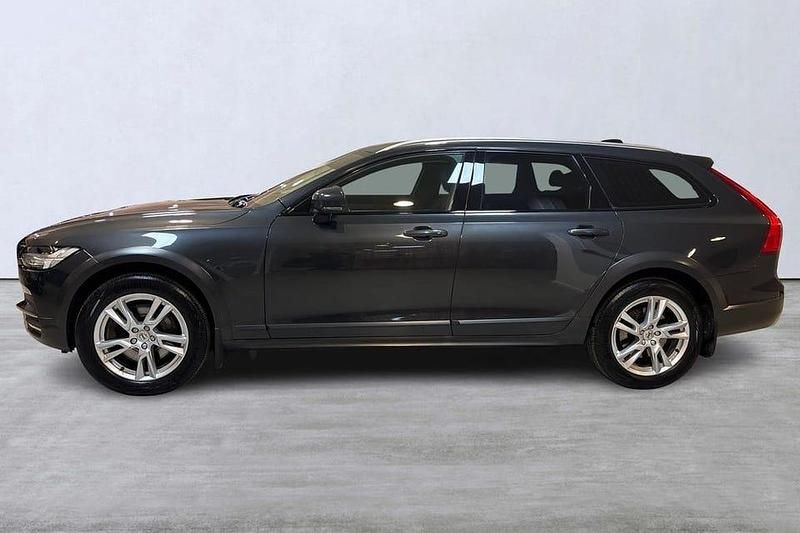 Begagnad Volvo V90 CC Business Edition 192 HK (141 kW) 2017 Grå Kombi