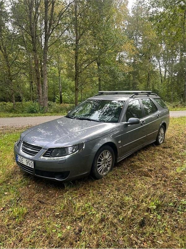 Grå Begagnad 2007 Saab 9-5 Linear Kombi | 20 000 kr (Marknadspris) - Bild 1/4