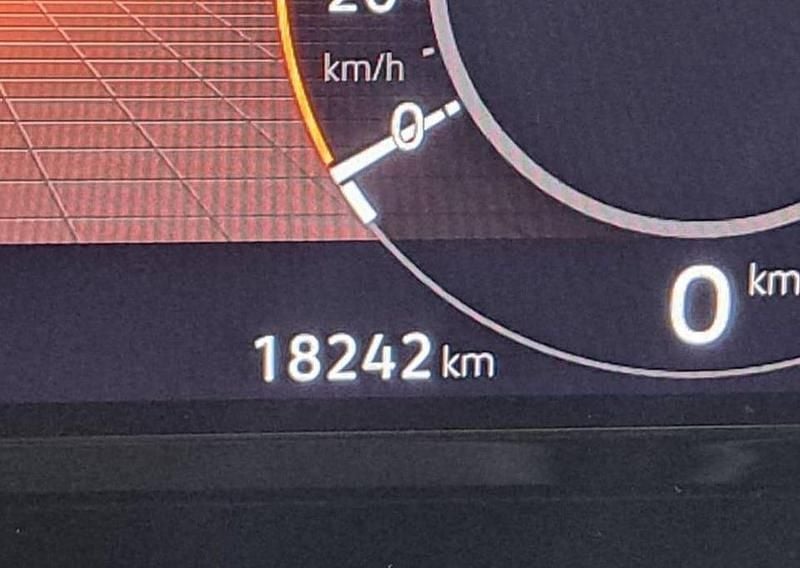 Begagnad VW Golf VIII 131 HK (96 kW) 2023 Silver Kombi