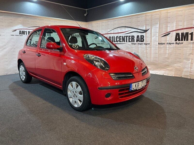 Begagnad Nissan Micra 81 HK (59 kW) 2007 Röd Halvkombi