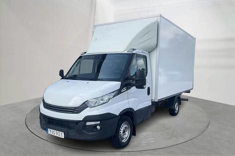 Vit Begagnad 2018 Iveco Daily | 89 000 kr - Bild 1/4