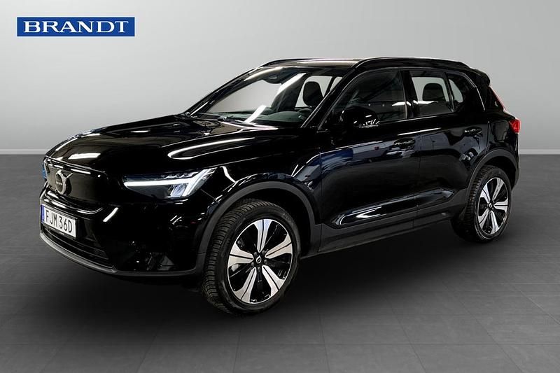 Begagnad Volvo XC40 Single Motor 175 kW (238 HK) 2023 Svart SUV