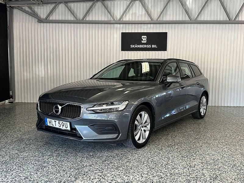 Grå Begagnad 2019 Volvo V60 Momentum Kombi | 229 900 kr (Marknadspris) - Bild 1/4