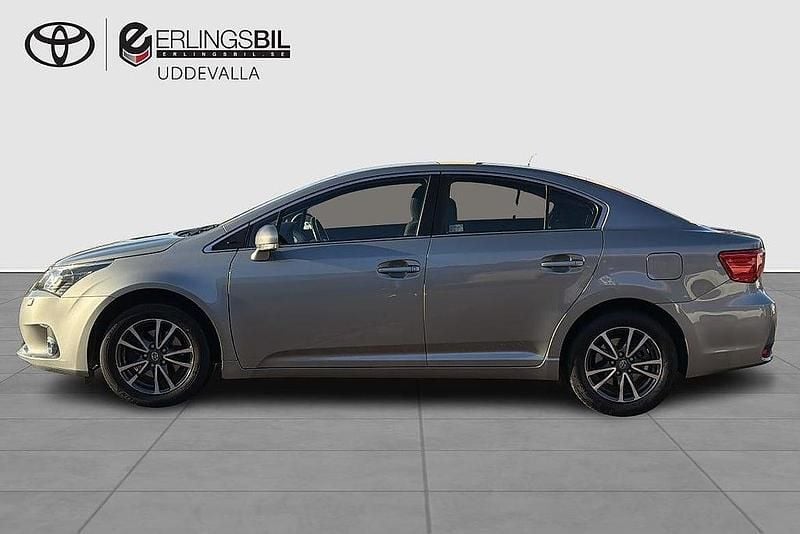 Begagnad Toyota Avensis Business Edition 147 HK (108 kW) 2015 Ljusgrå (grå) Sedan