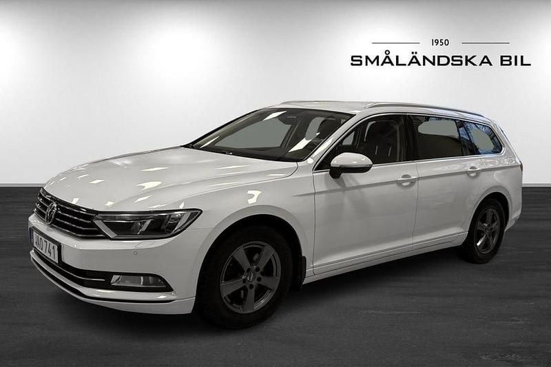 Begagnad VW Passat 150 HK (110 kW) 2015 Vit Kombi