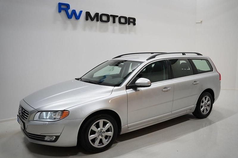 Silver Begagnad 2014 Volvo V70 Momentum Kombi | 118 900 kr (Marknadspris) - Bild 1/4
