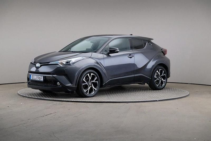 Mörkgrå Begagnad 2019 Toyota C-HR SUV | 205 000 kr (Marknadspris) - Bild 1/4